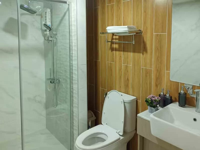 1 Bedroom Condo