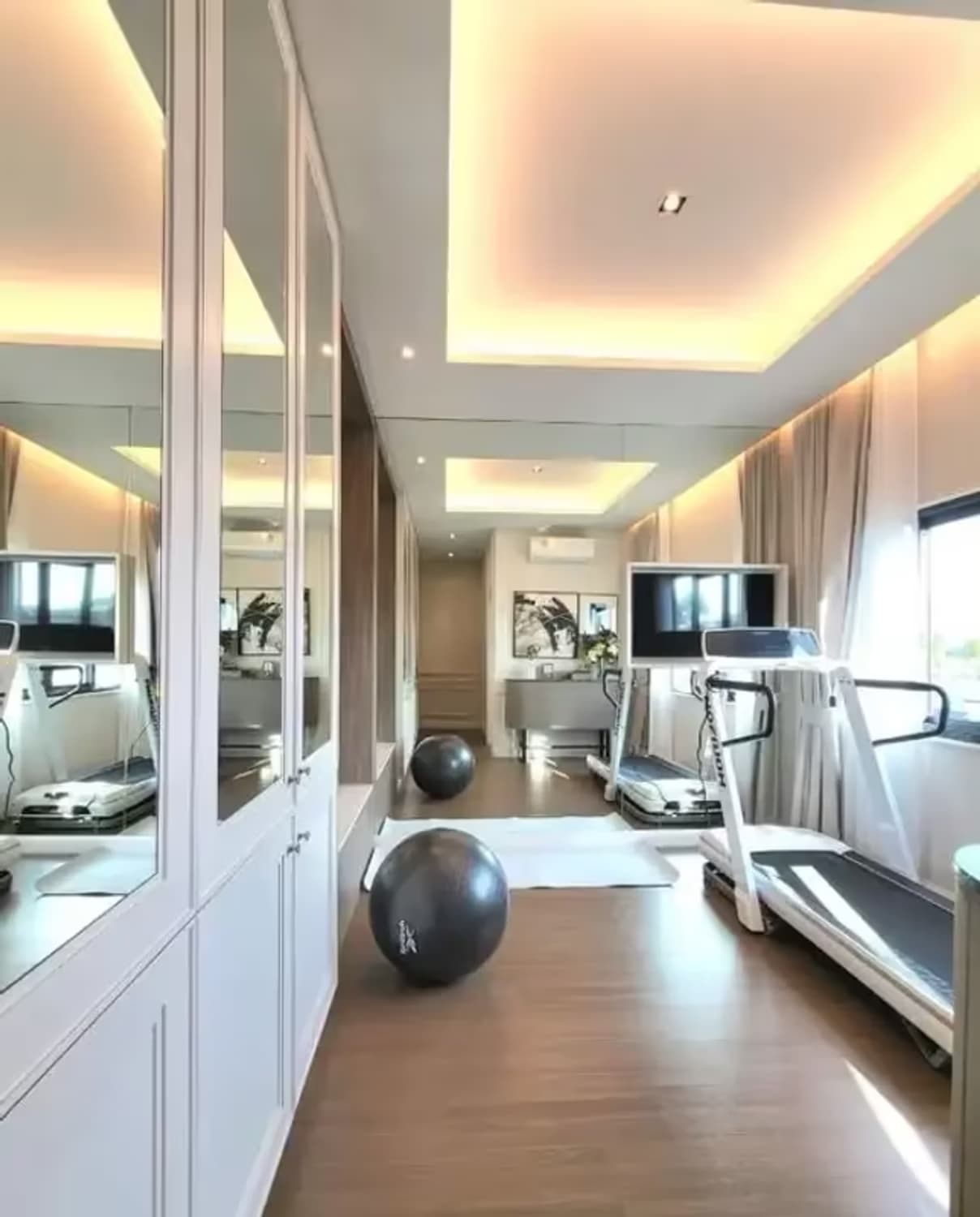 5 Bedroom House - Image 10