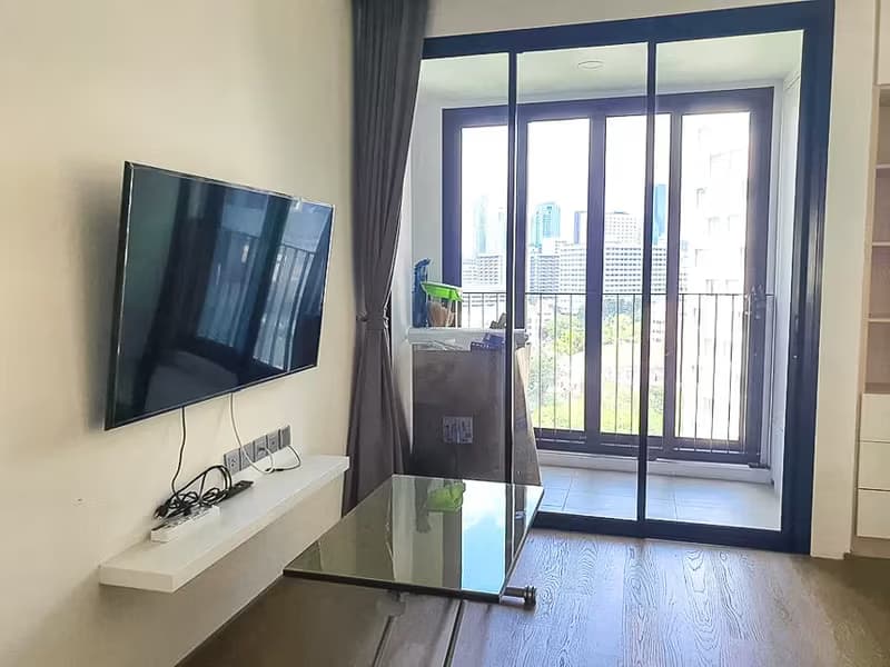 1 Bedroom Condo