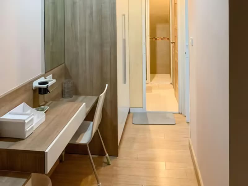 1 Bedroom Condo