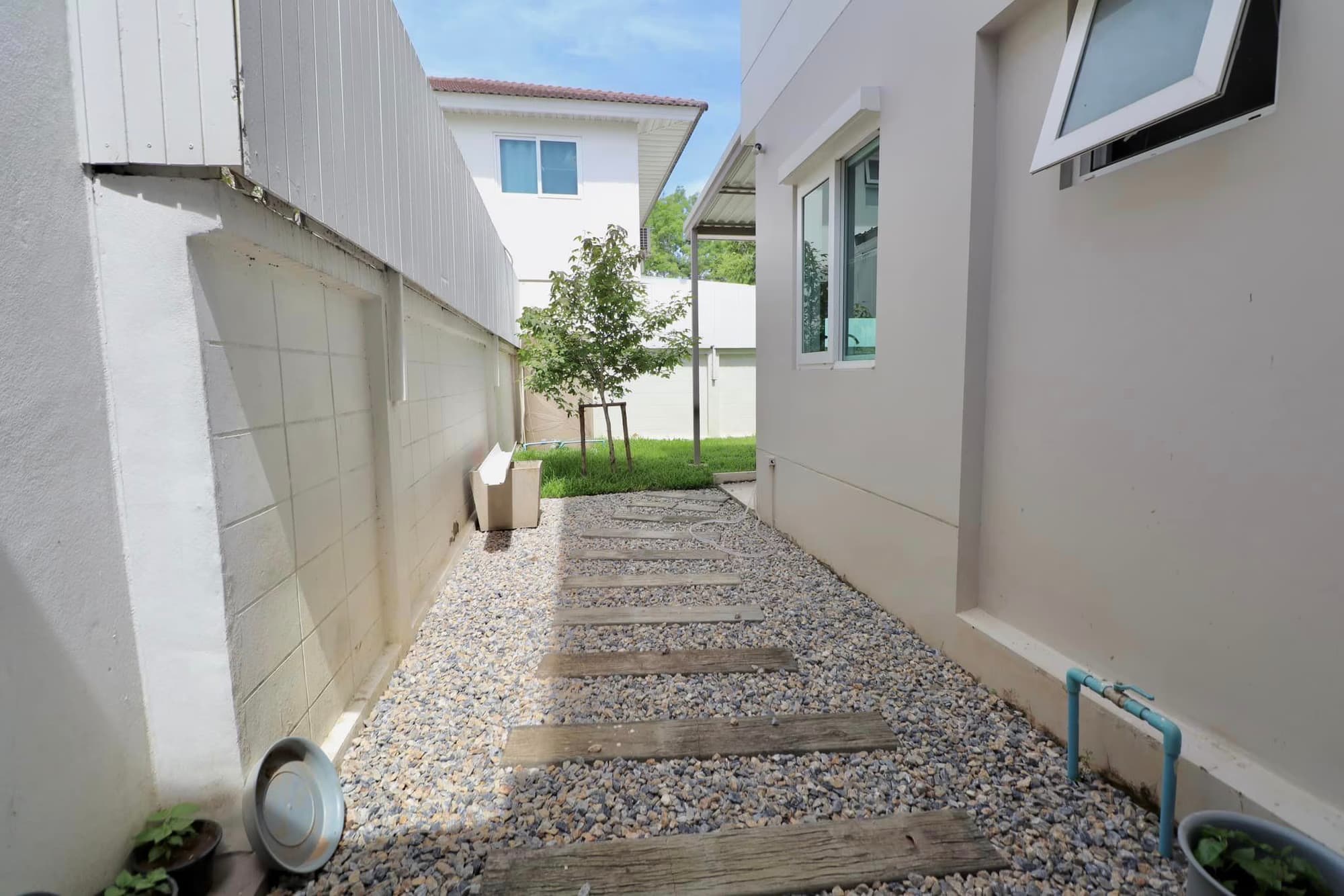 3 Bed House for Rent in undefined - Image 14