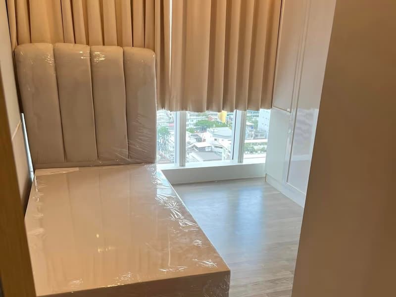 Condo for Rent at The Room Sathorn - TanonPun