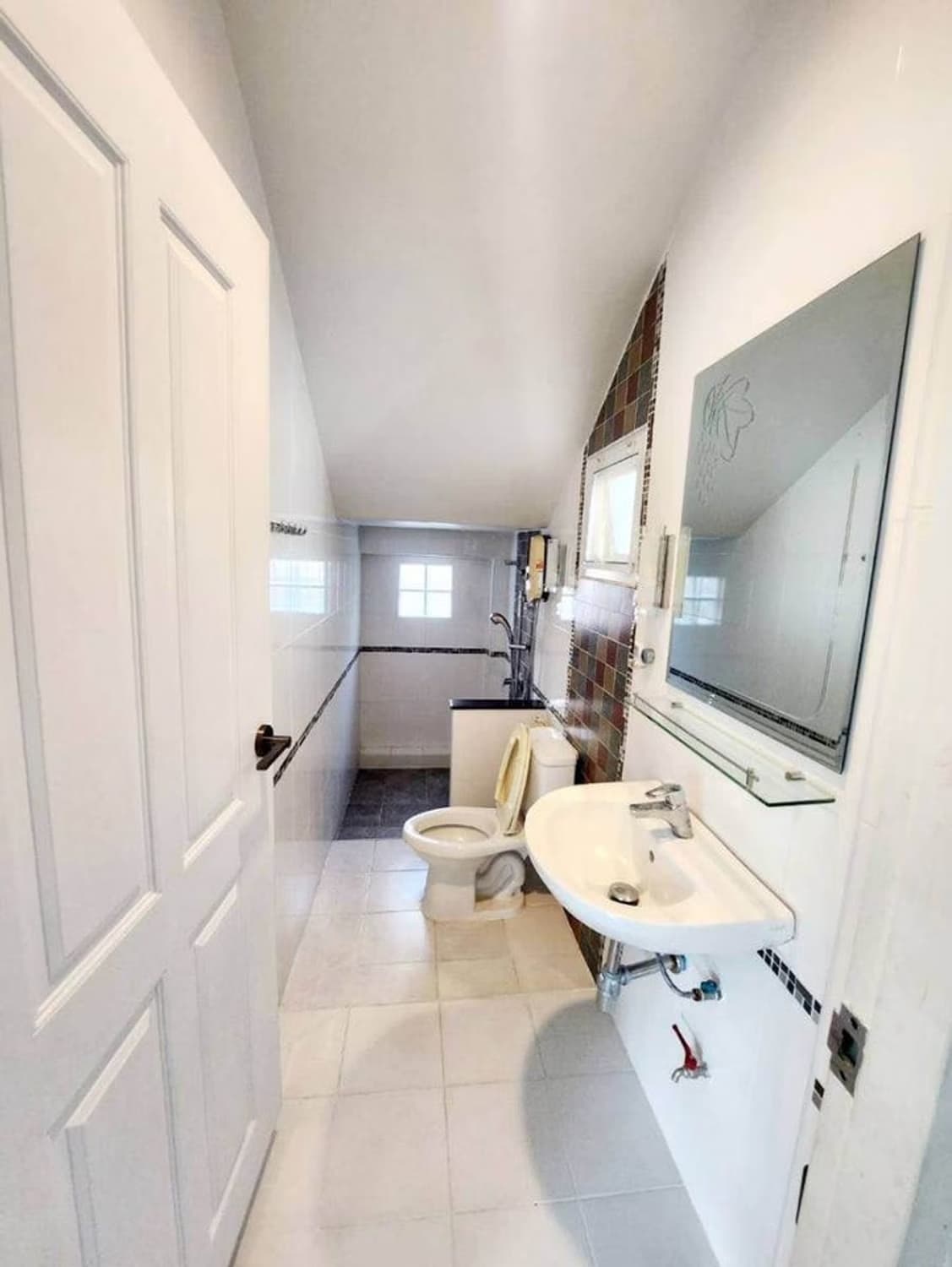  - Image 6