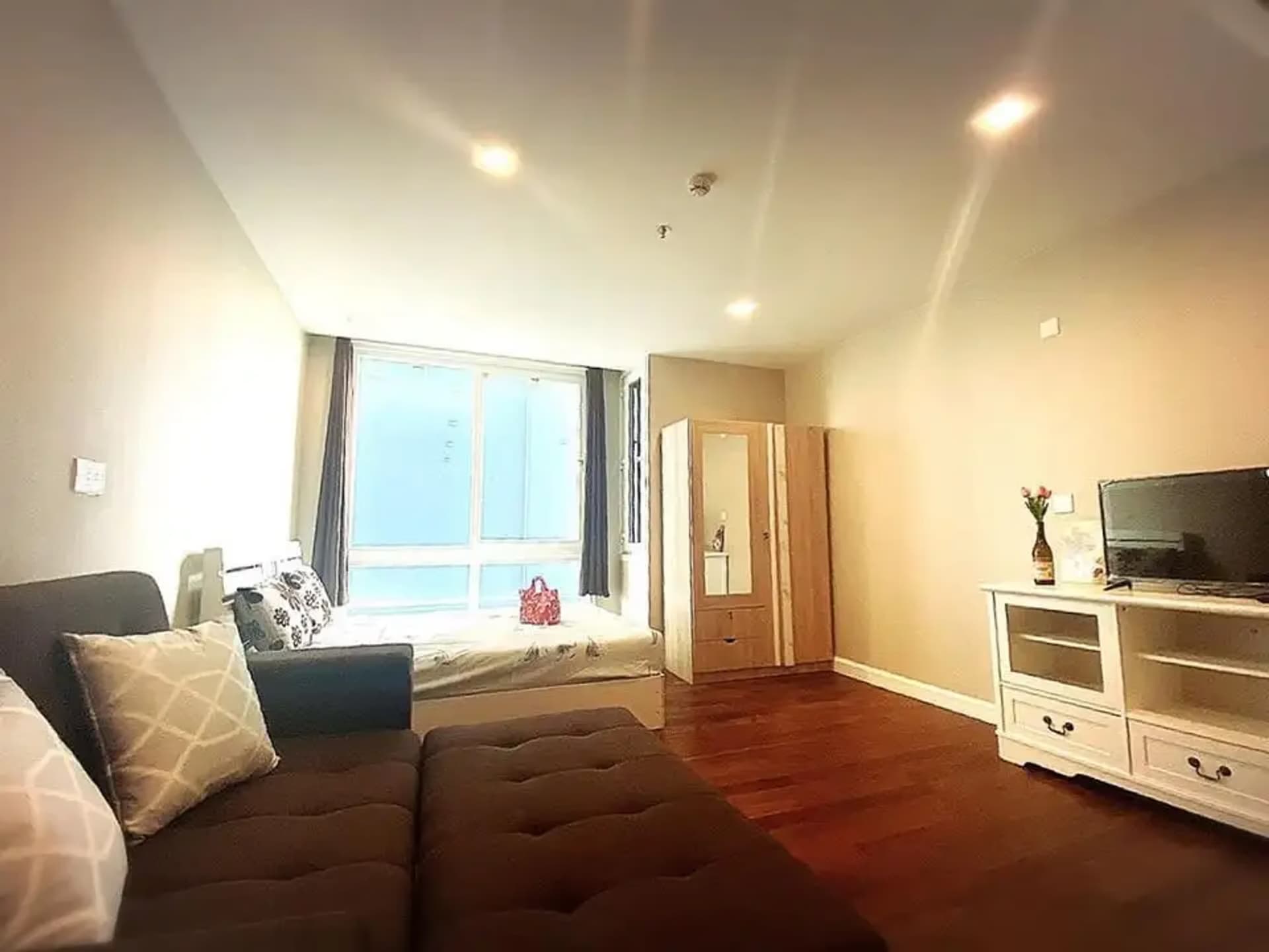 Studio for Rent/Sale in Mueang Samut Prakan - Image 3