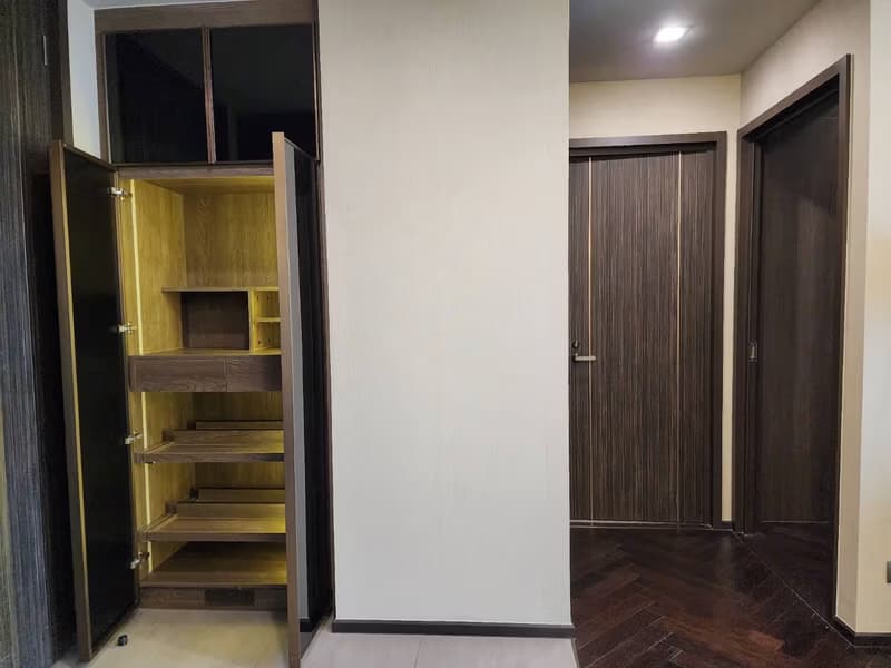 2 Bed Condo for Rent and Sale in Phaya Thai