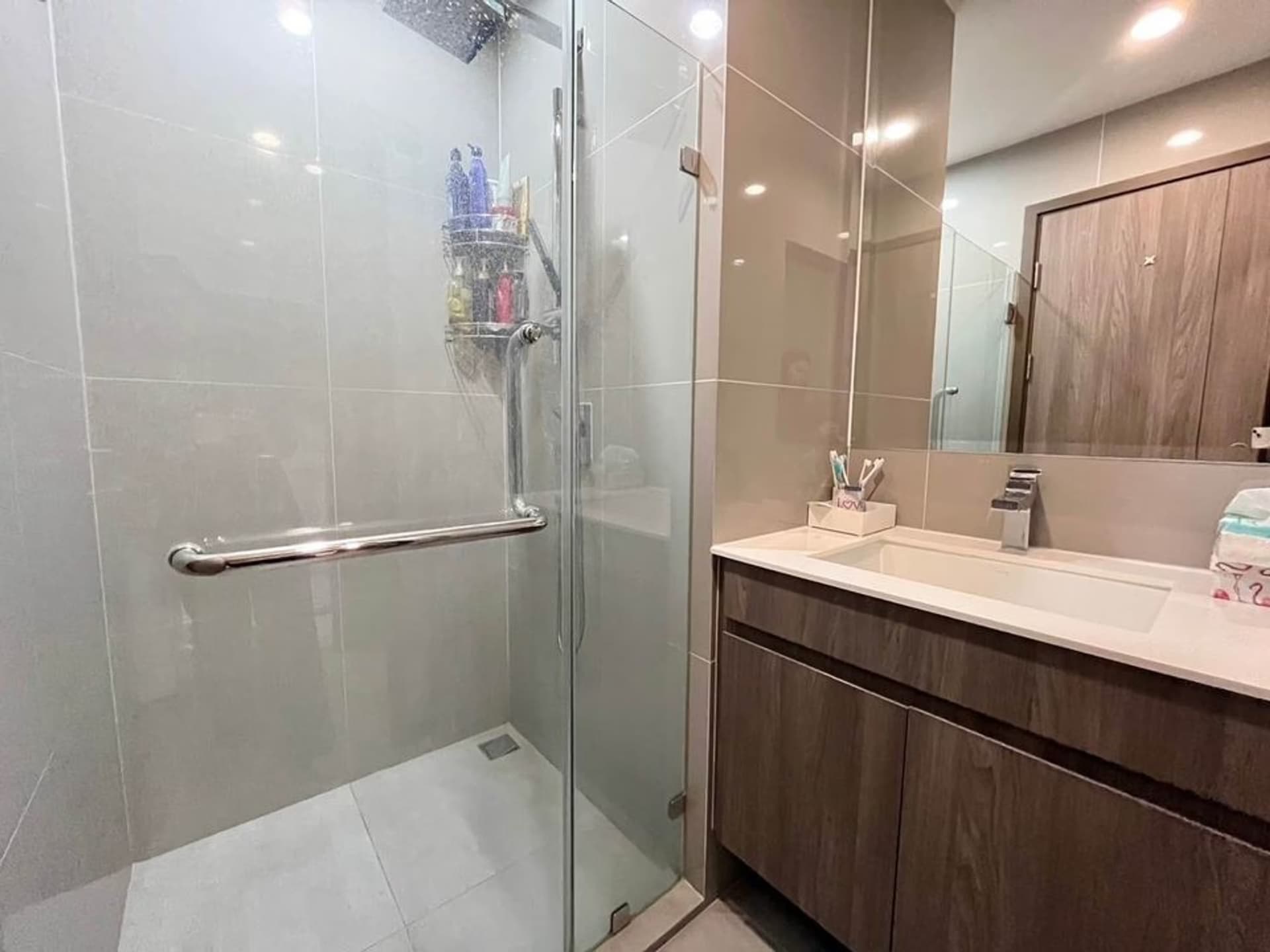 2 Bed Condo for Rent  Near Phetchaburi MRT - Image 10