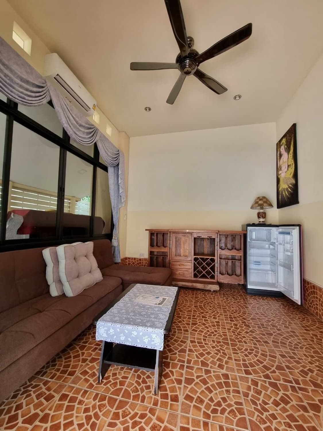 3 Bed House for Rent in Hang Dong - Image 8