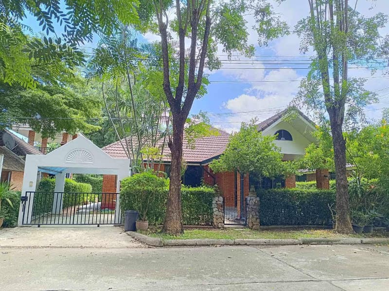 House for Rent in San Phak Wan, Hang Dong.