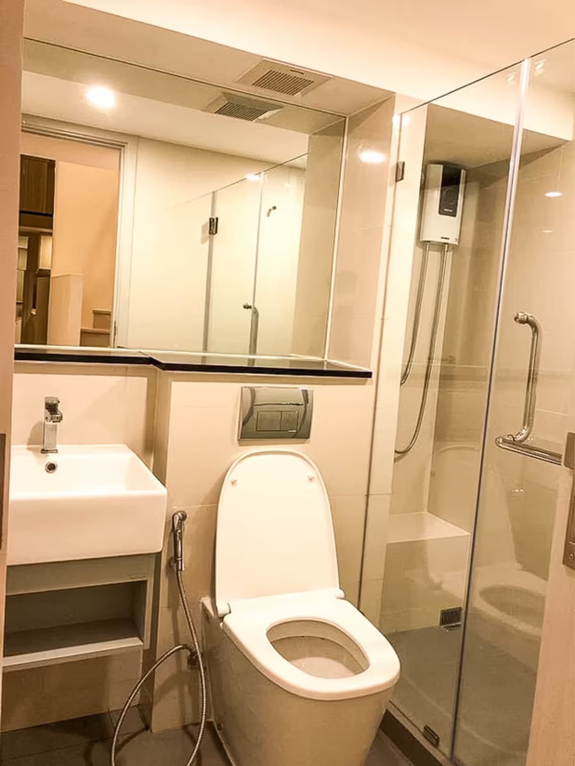 Studio for Rent in Sathon - Image 8