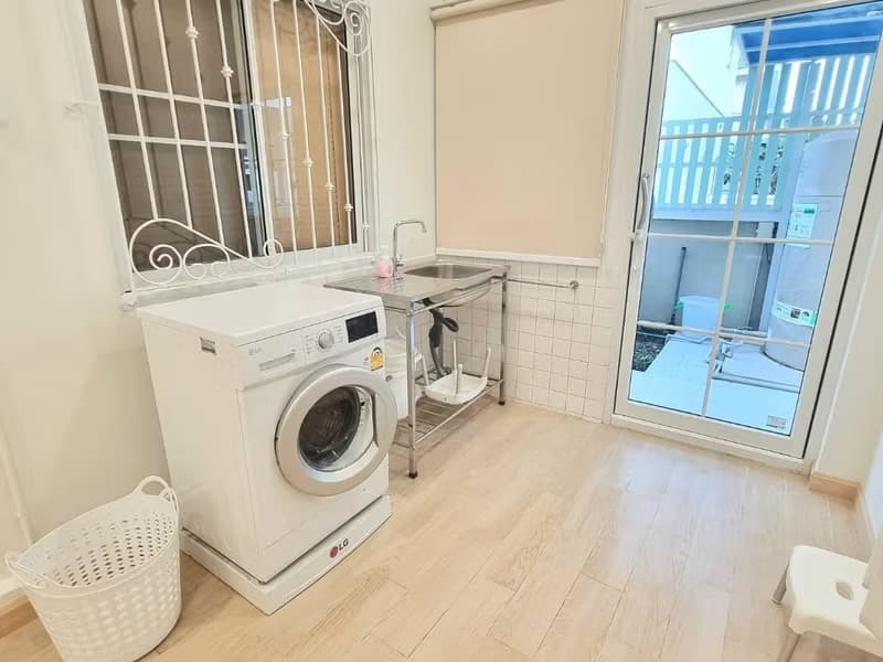 3 Bed House for Rent in Saraphi