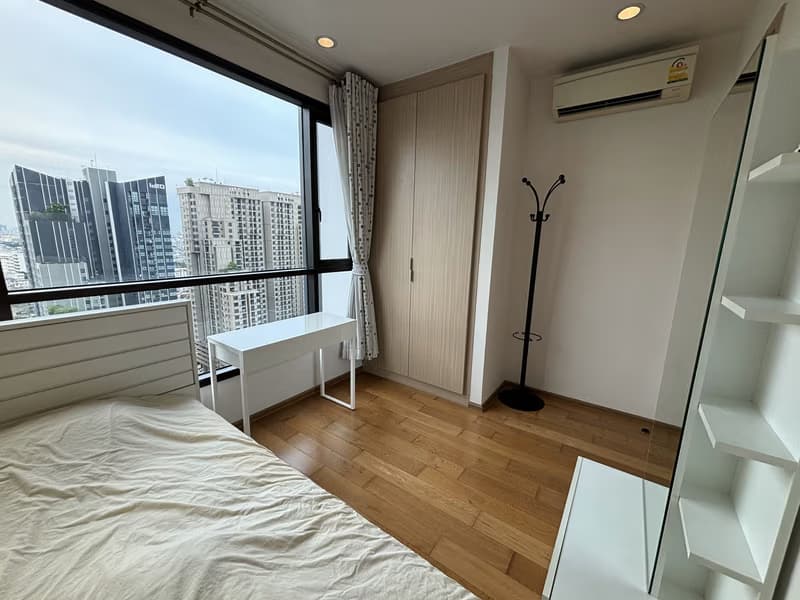 2 Bed Condo for Rent in Khlong San