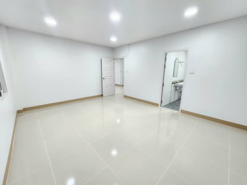 3 Bed House for Rent in Mueang Chiang Mai