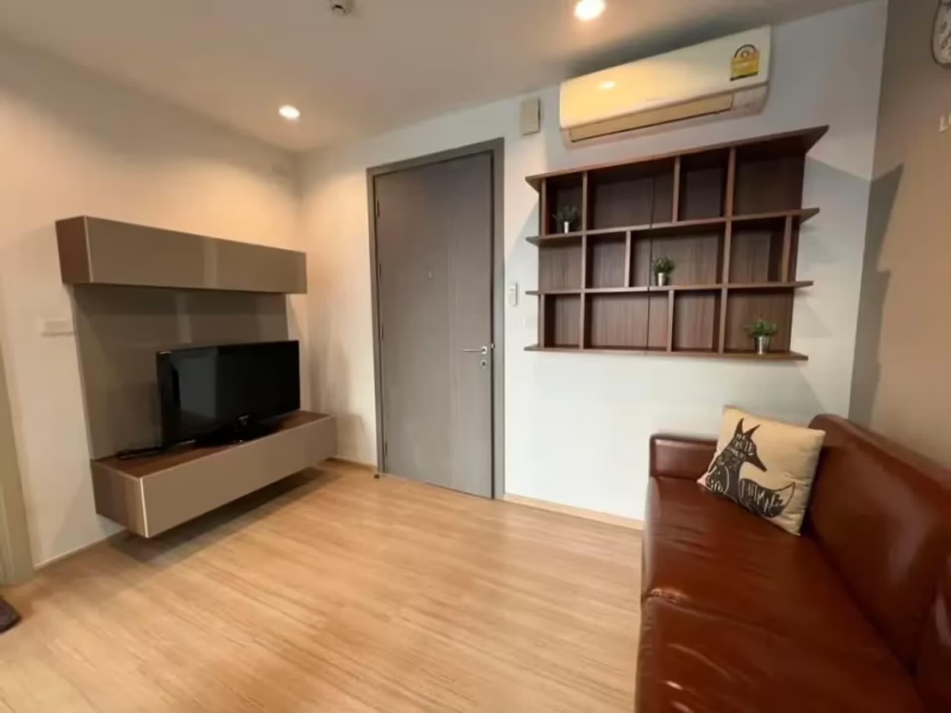 1 Bedroom Condo - Image 11