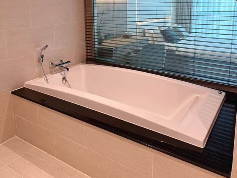 1 Bed Condo for Rent and Sale  Near Chit Lom BTS