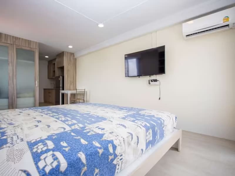 Condo for Sale at JC Hill Place