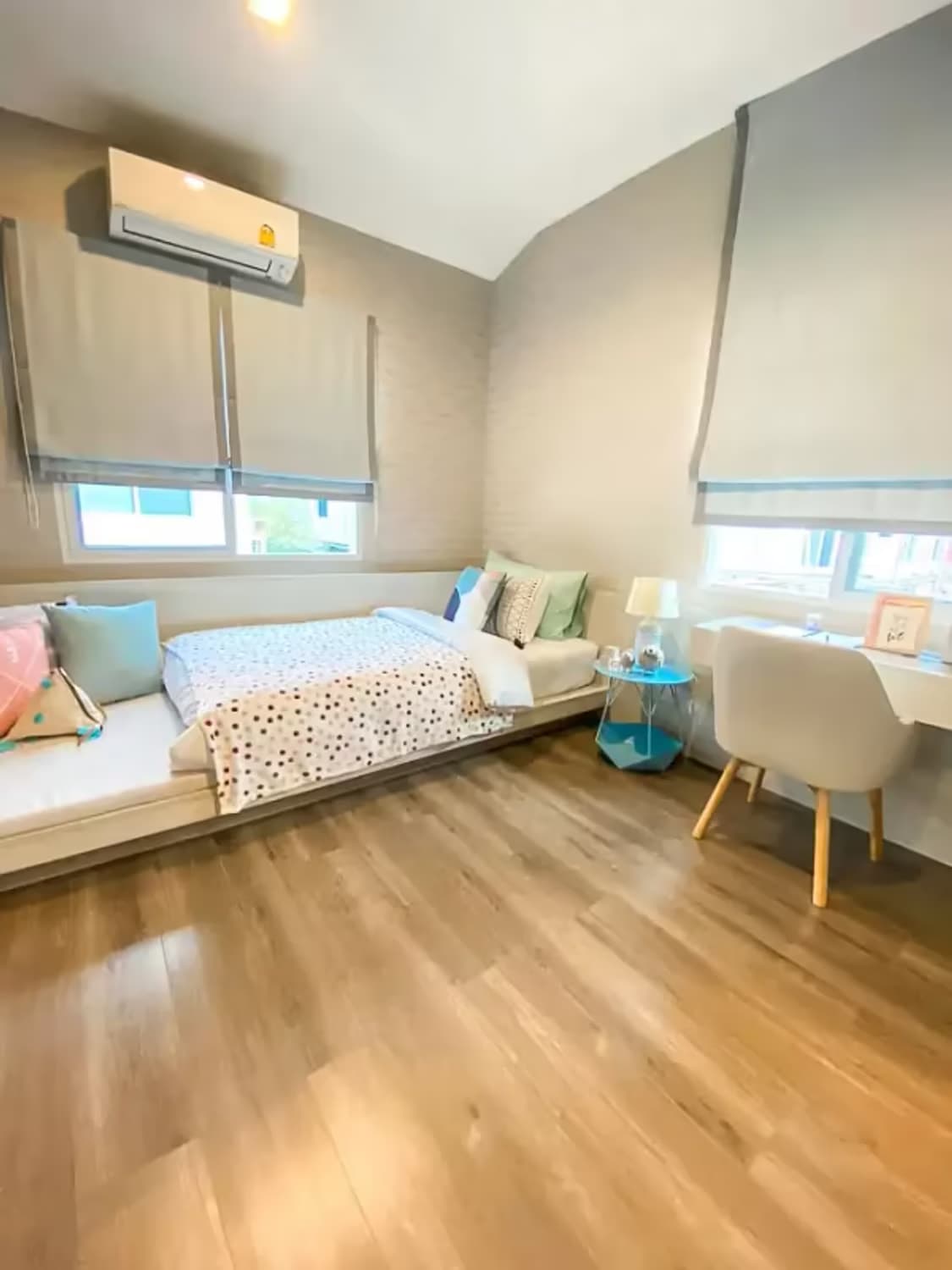 4 Bedroom House - Image 9