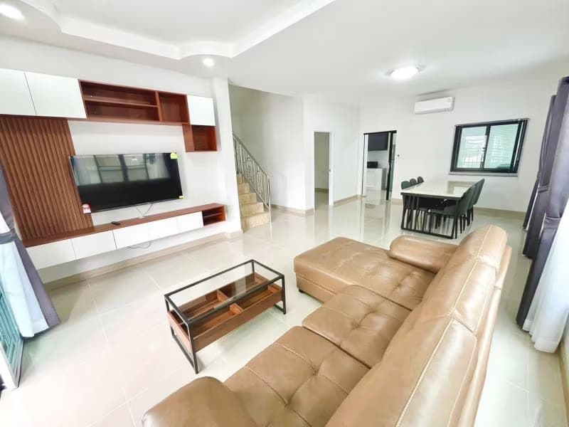 3 Bed House for Rent in Mueang Chiang Mai