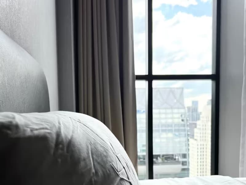 Condo for Rent at Noble Phloen Chit