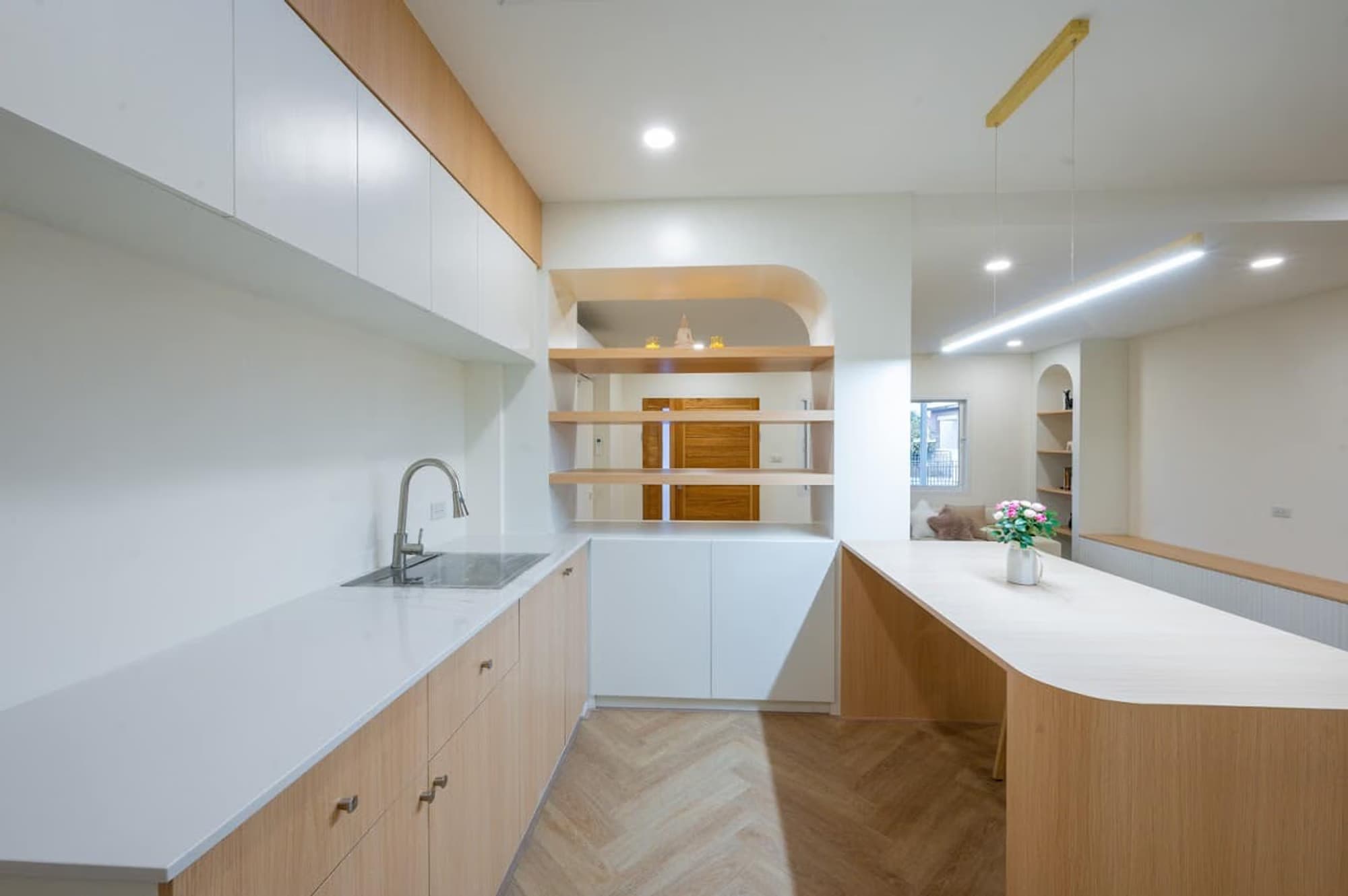  - Image 4