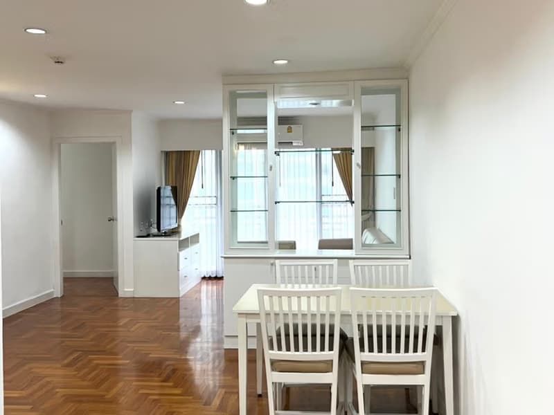 2 Bed Condo for Rent in Watthana