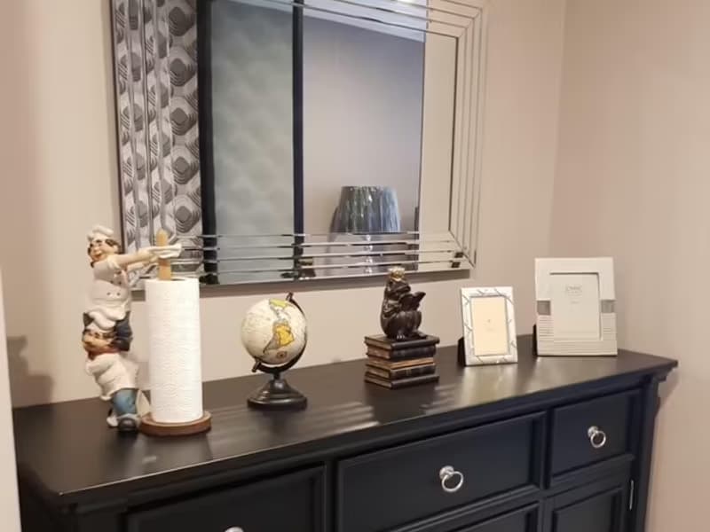 1 Bedroom Condo