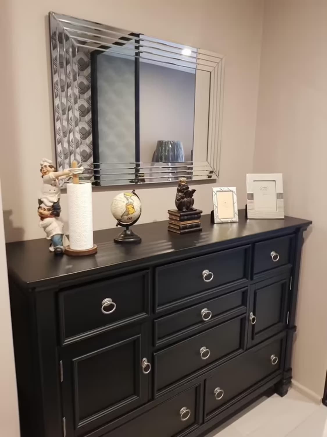 1 Bedroom Condo - Image 5