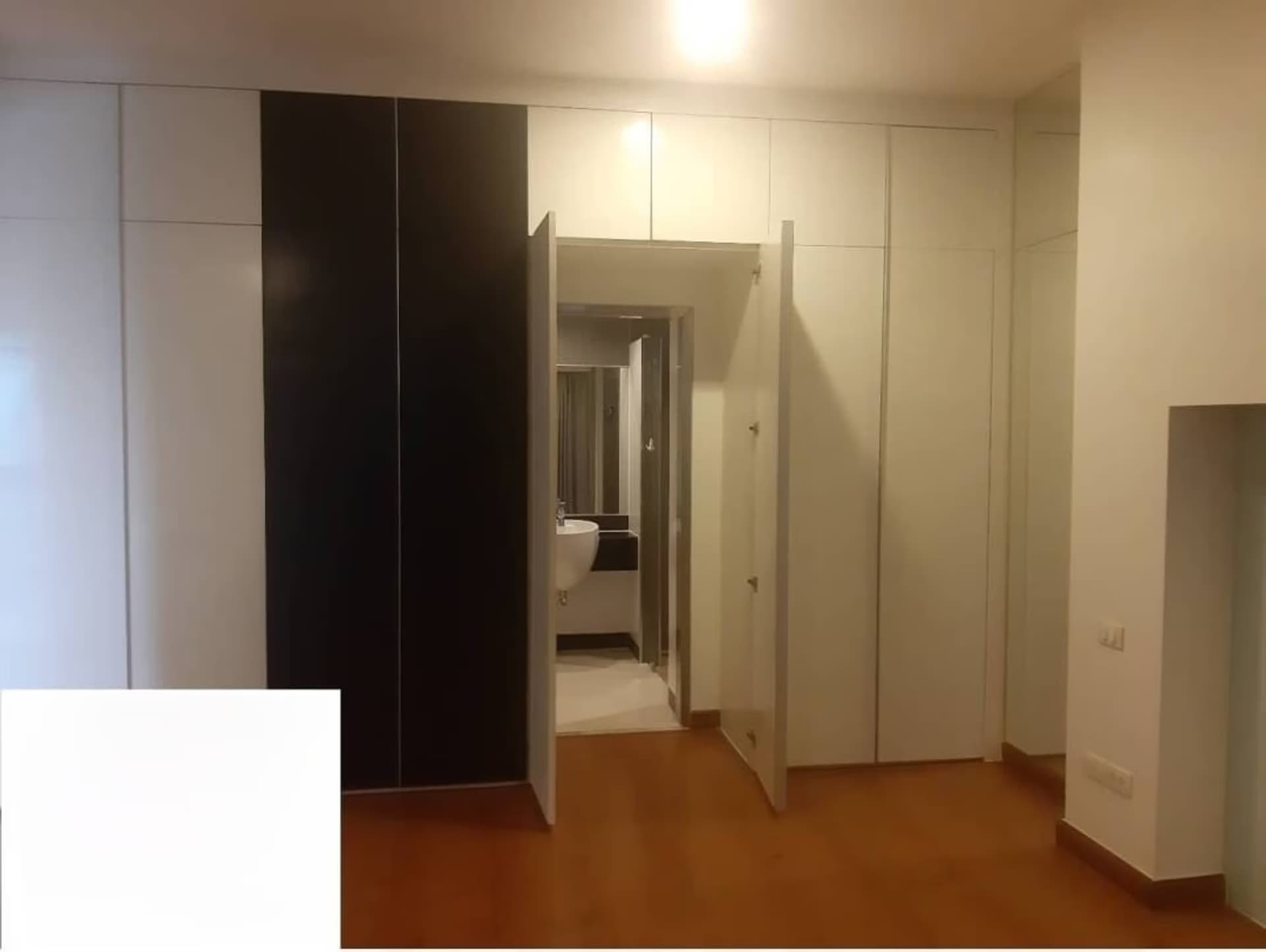 2 Bed Condo for Sale  Near Si Kritha MRT - Image 8