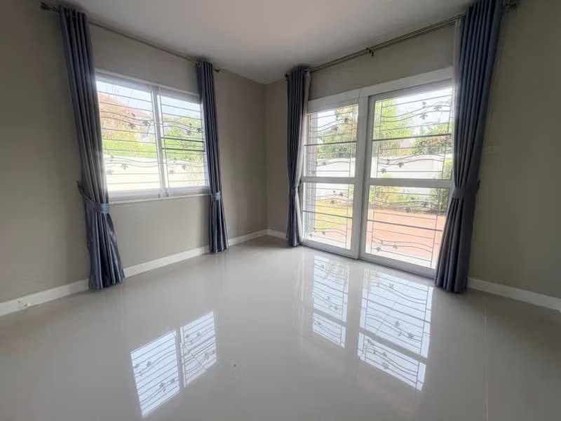 3 Bed House for Rent in San Kamphaeng