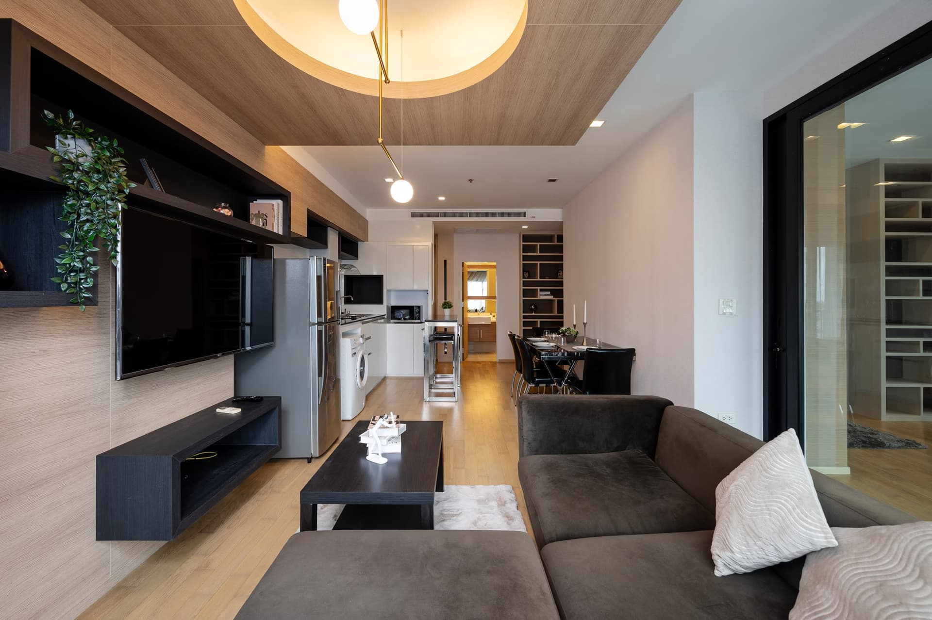 Condo for Sale at Noble Reveal - Image 31