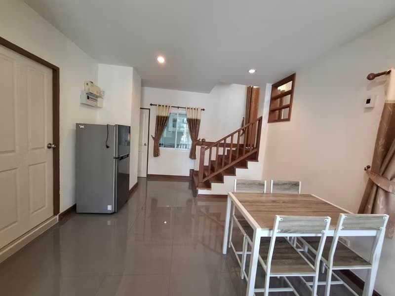4 Bed House for Rent in Mueang Chiang Mai