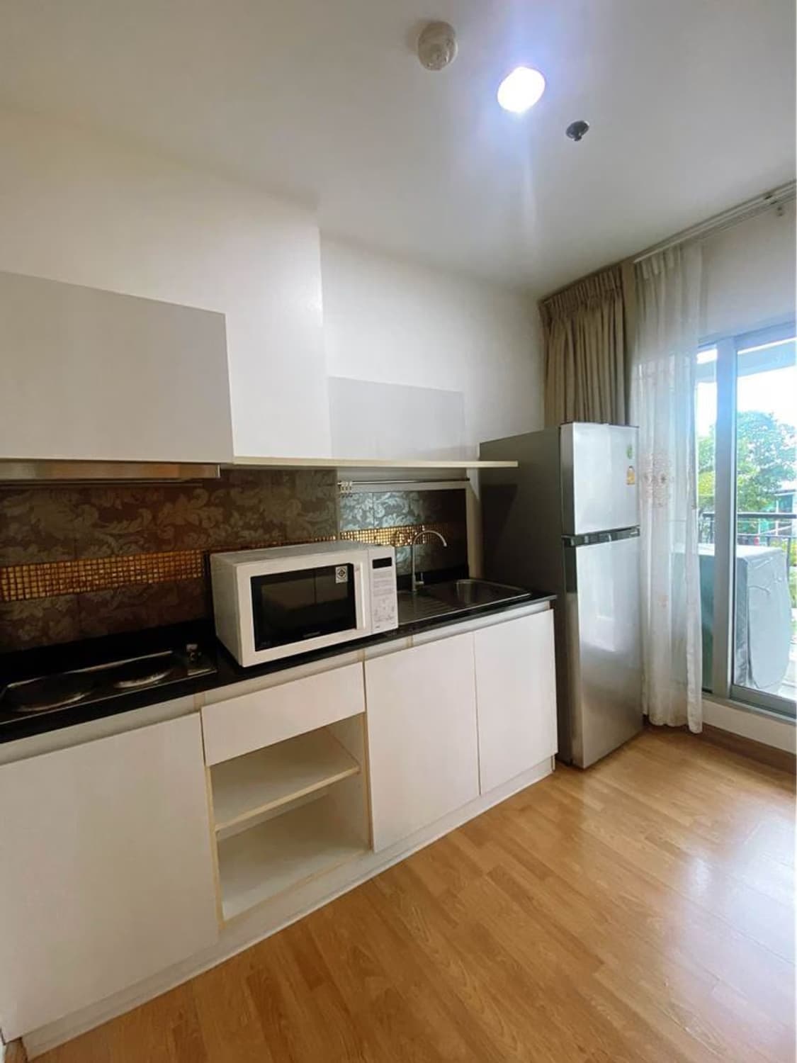 - Image 7