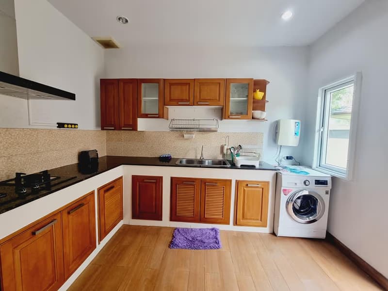 5 Bed House for Rent in Saraphi