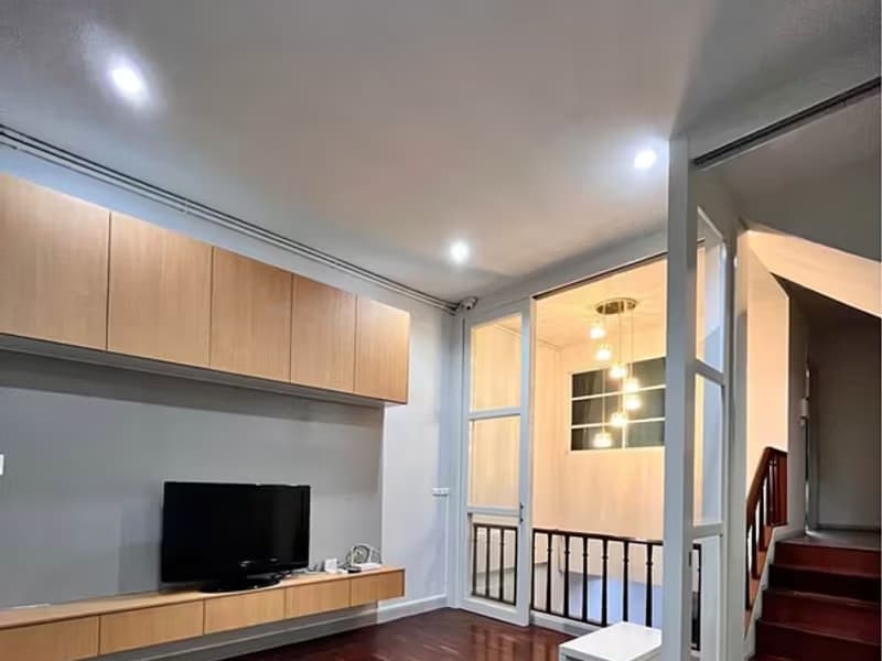 Townhome for rent in Sukhumvit52