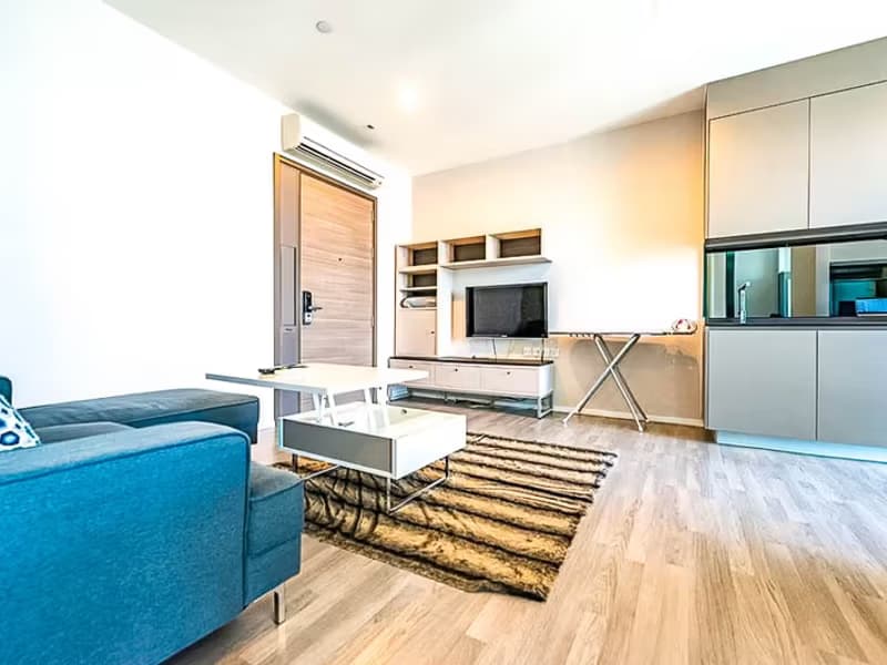 1 Bedroom Condo for Rent at The Room Sukhumvit 69