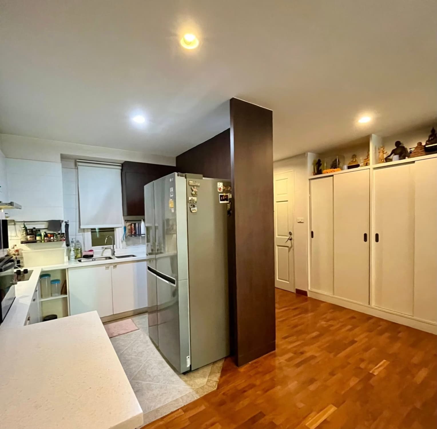 3 ห้องนอน คอนโด สำหรับ ขาย ใน สาทร - Image 3