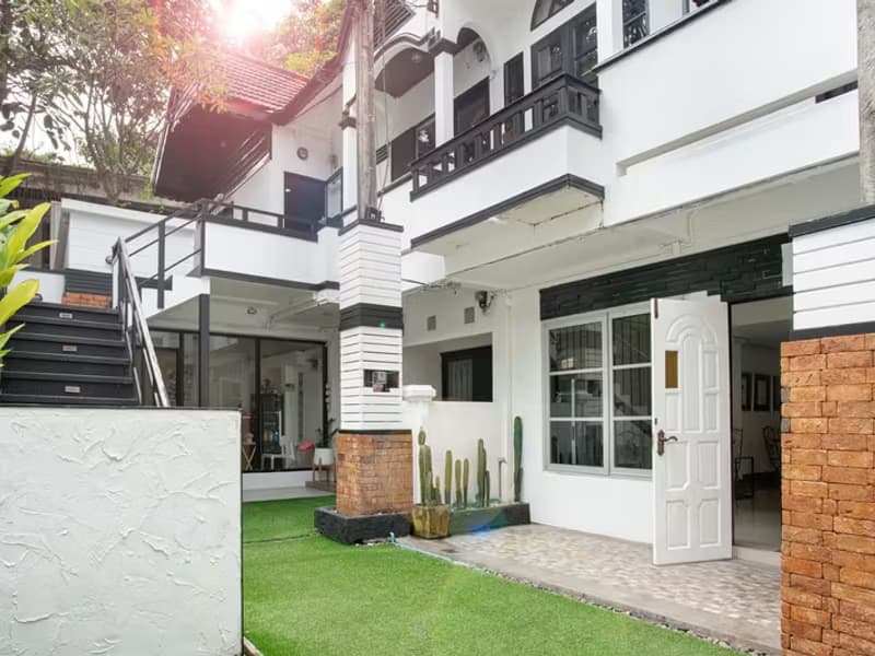 Restaurant for Rent in Nimman