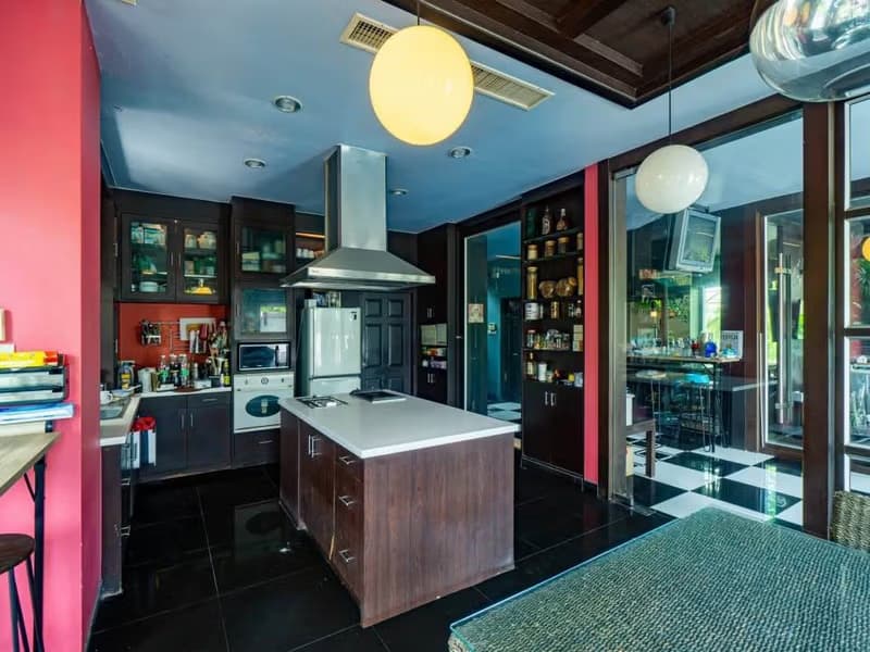 5 Bed House for Sale in Prawet
