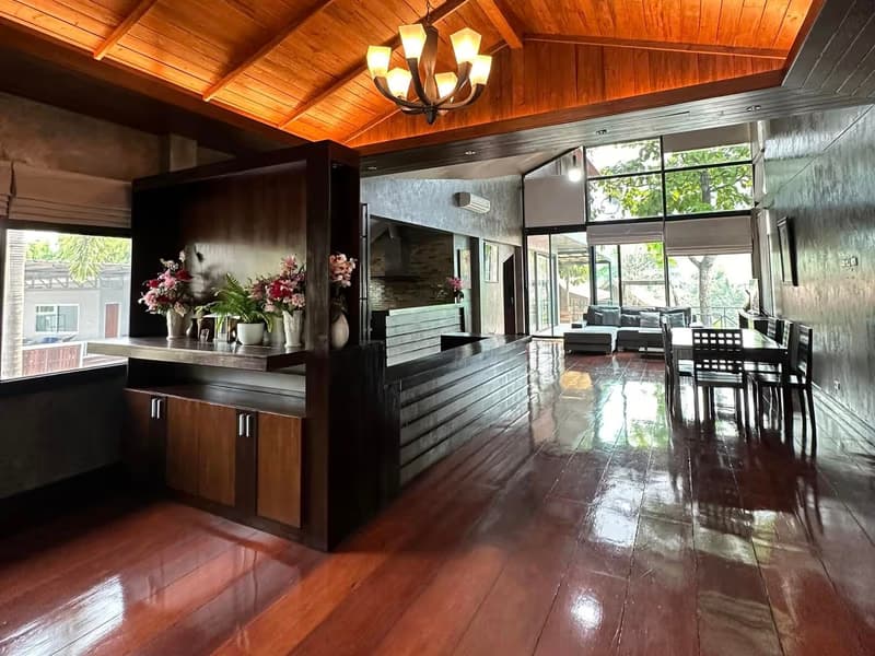 4 Bed House for Rent in Mae Rim