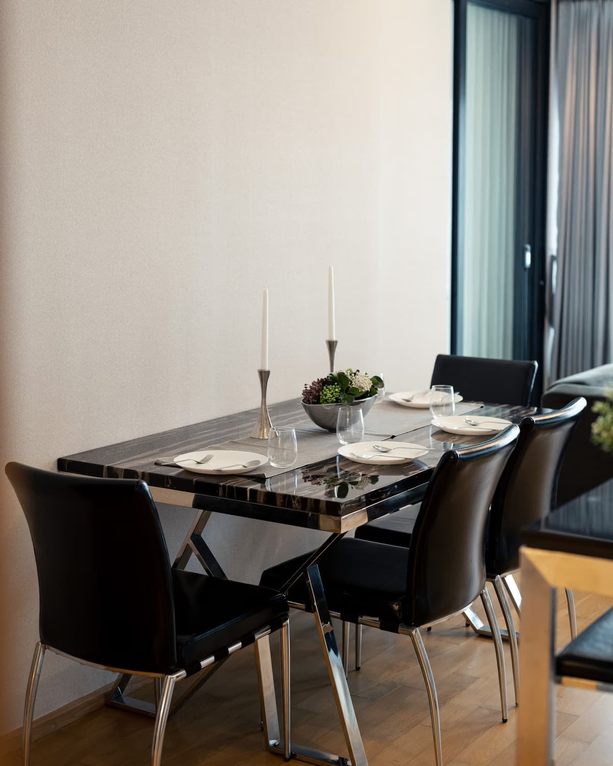 Condo for Sale at Noble Reveal - Image 25