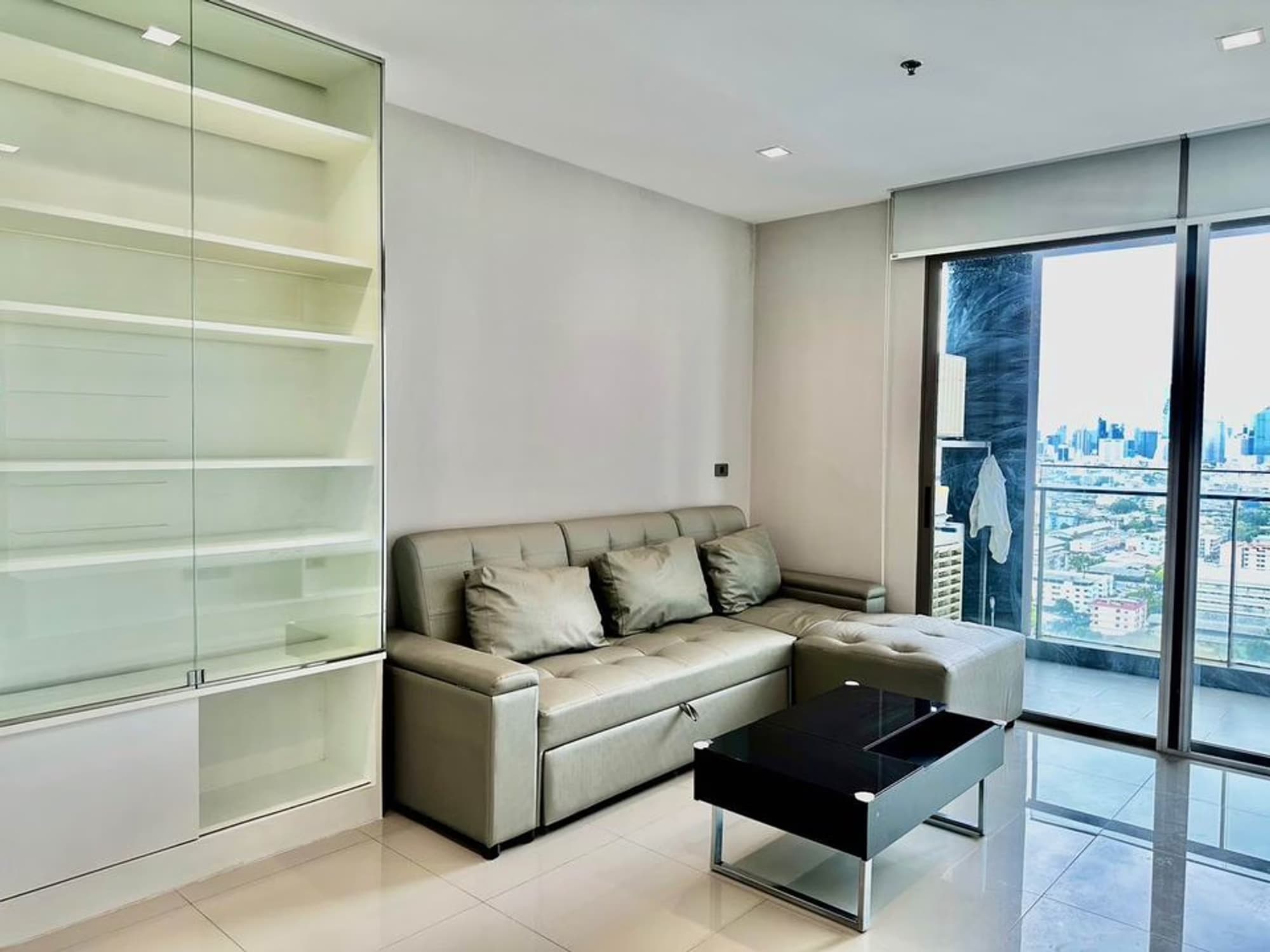 2 Bed Condo for Sale in Bang Kho Laem - Image 1