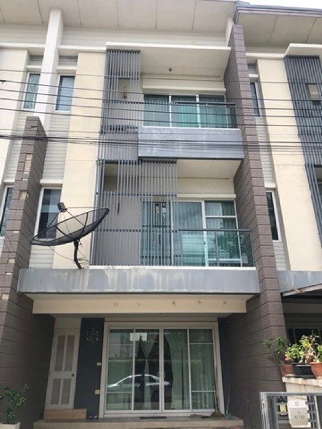3 Bed House for Sale in Suan Luang - Image 1