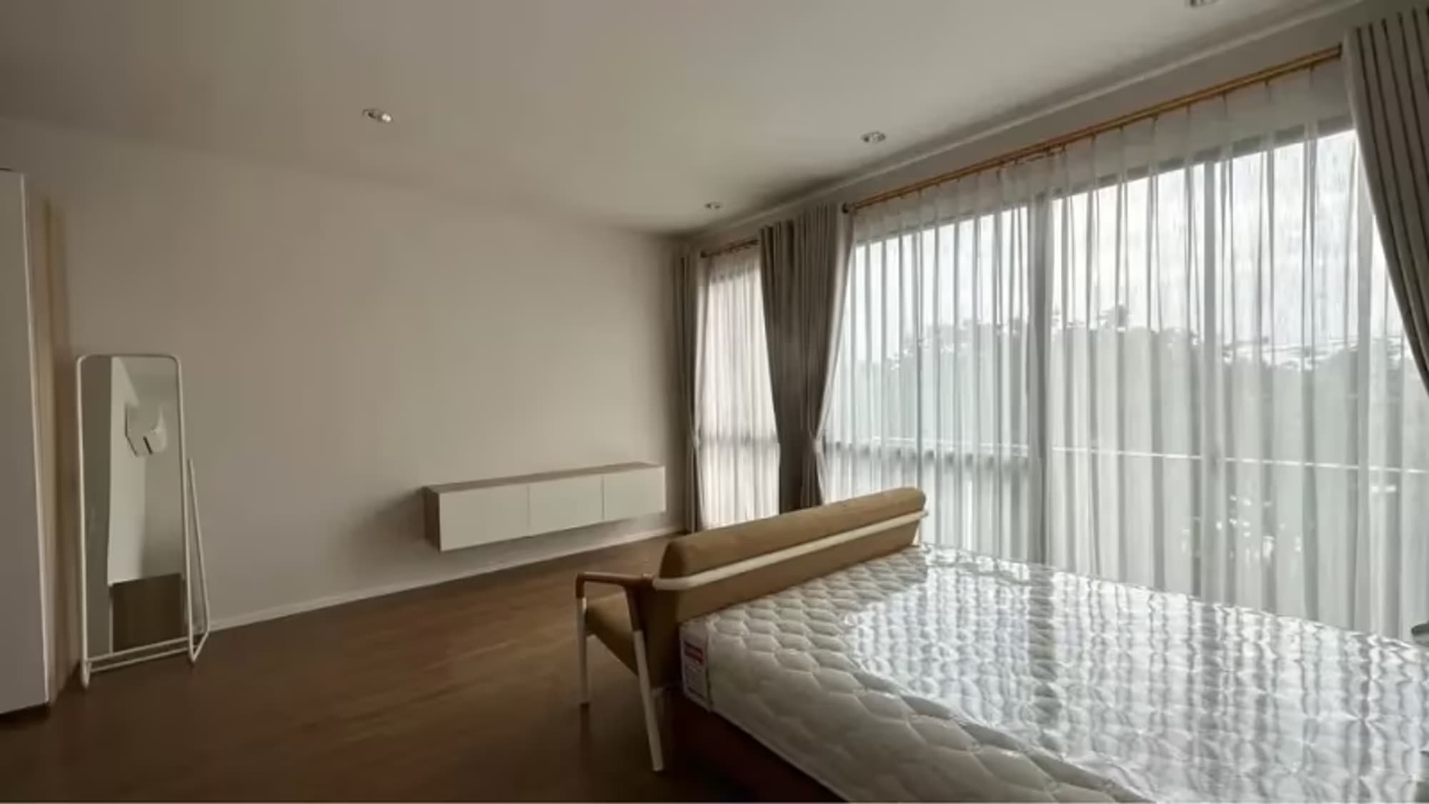 House for Rented at Baan Klang Mueang Bangna-Wongwaen - Image 9