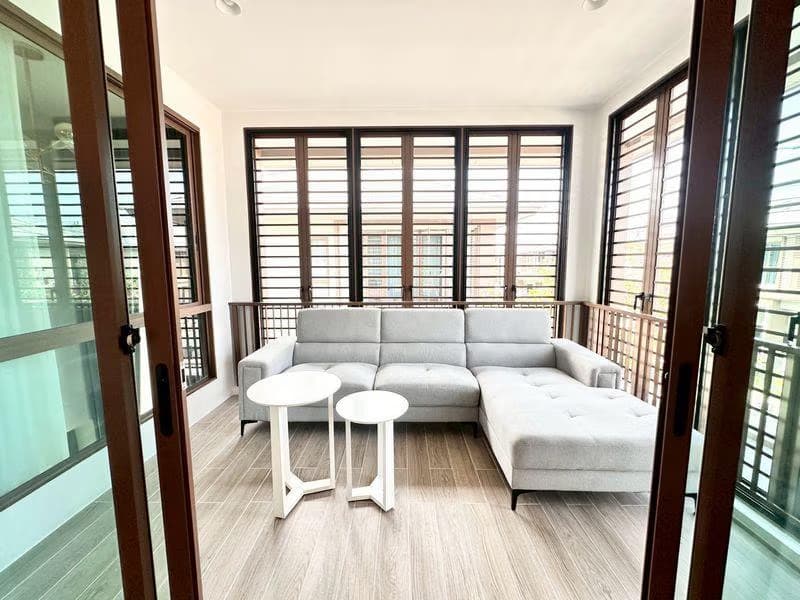 4 Bed House for Rent in Bang Kapi