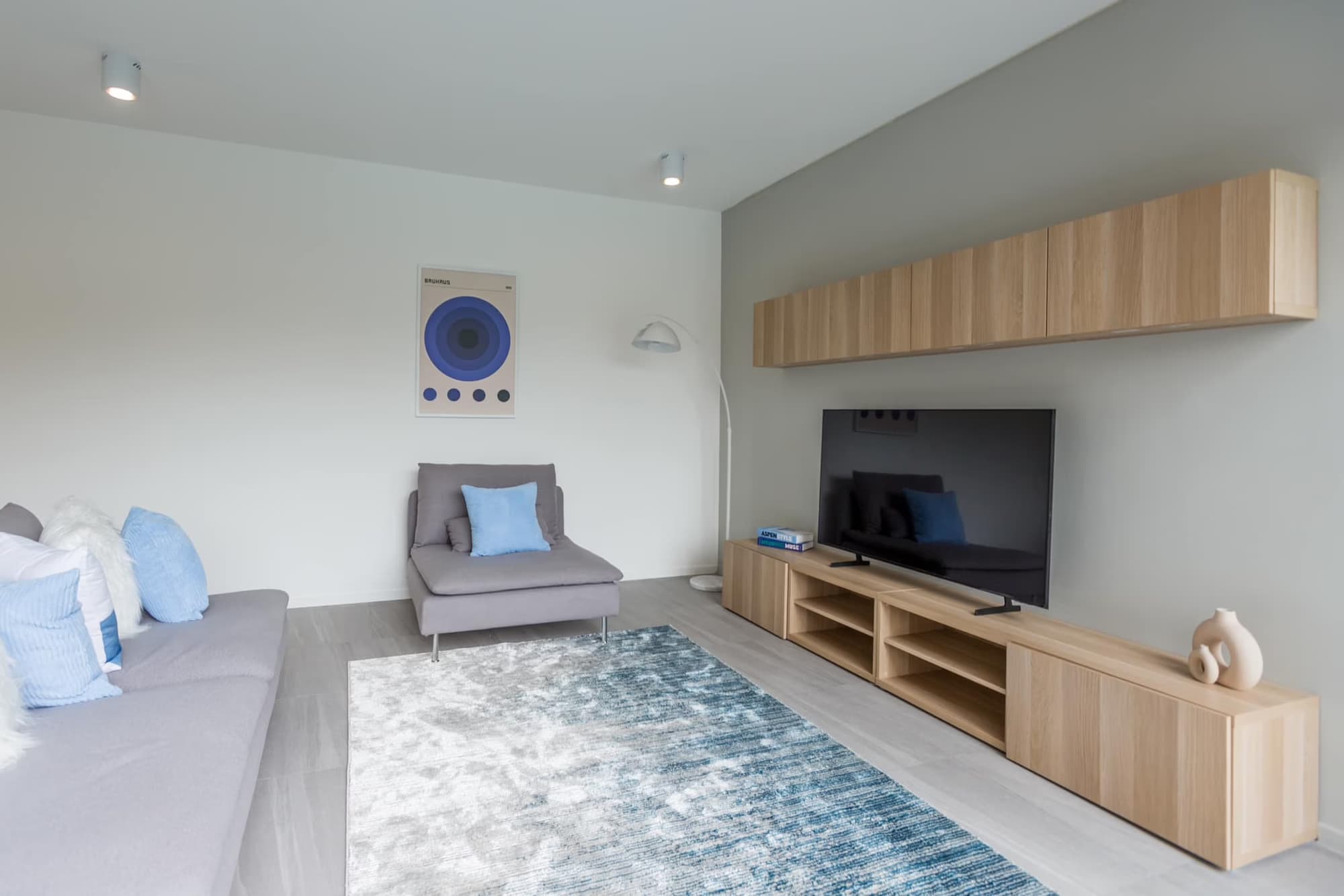 4 Bed House for Rent in Hang Dong - Image 9