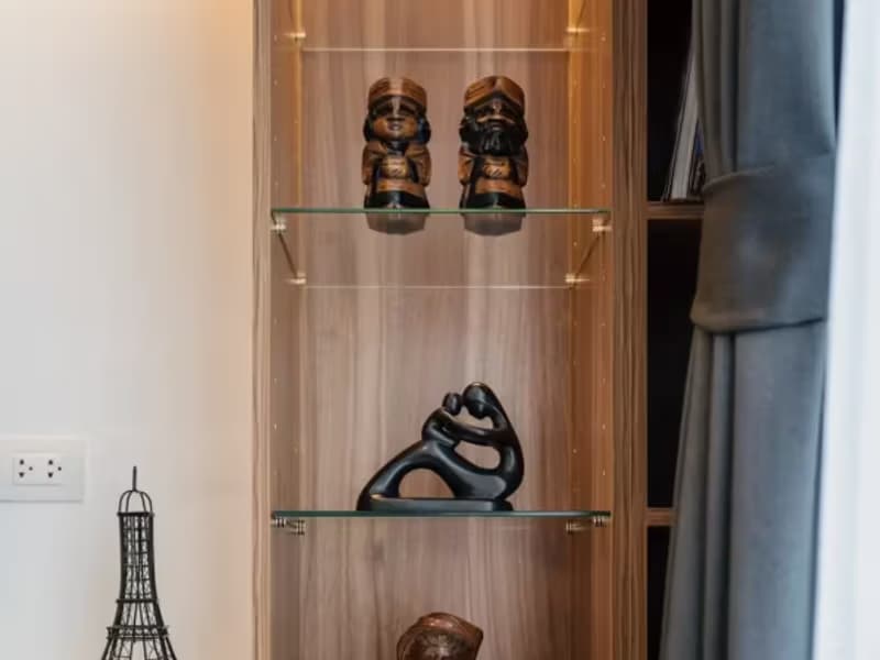 1 Bedroom Condo