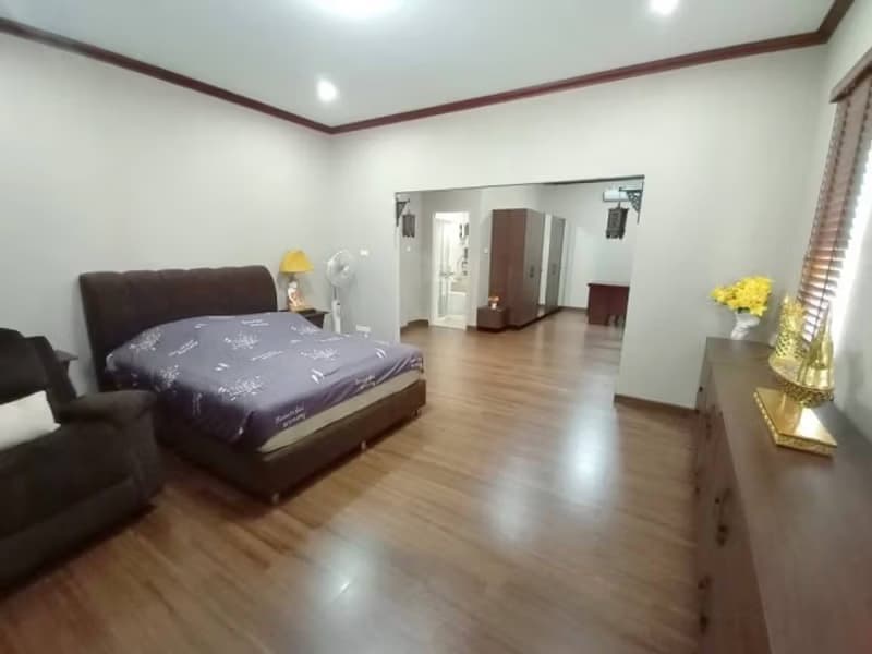 4 Bed House for Sale in San Kamphaeng
