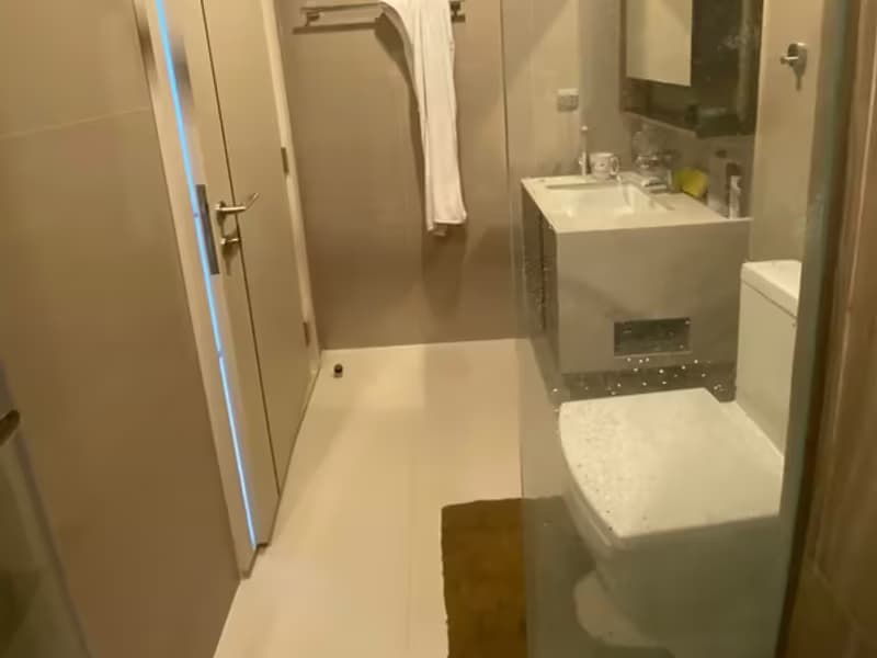1 Bedroom Condo