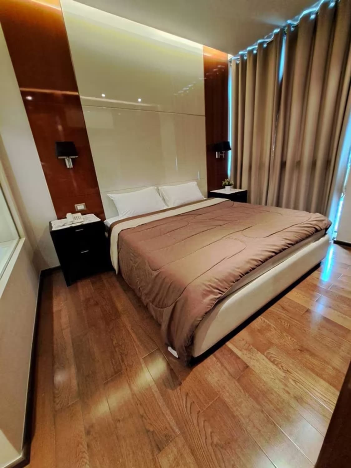 Condo for Rent at The Address Sukhumvit 28 - Image 3