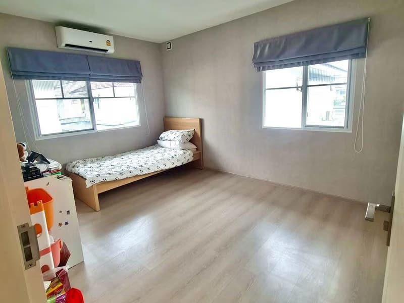 3 Bed House for Rent in Bang Phli
