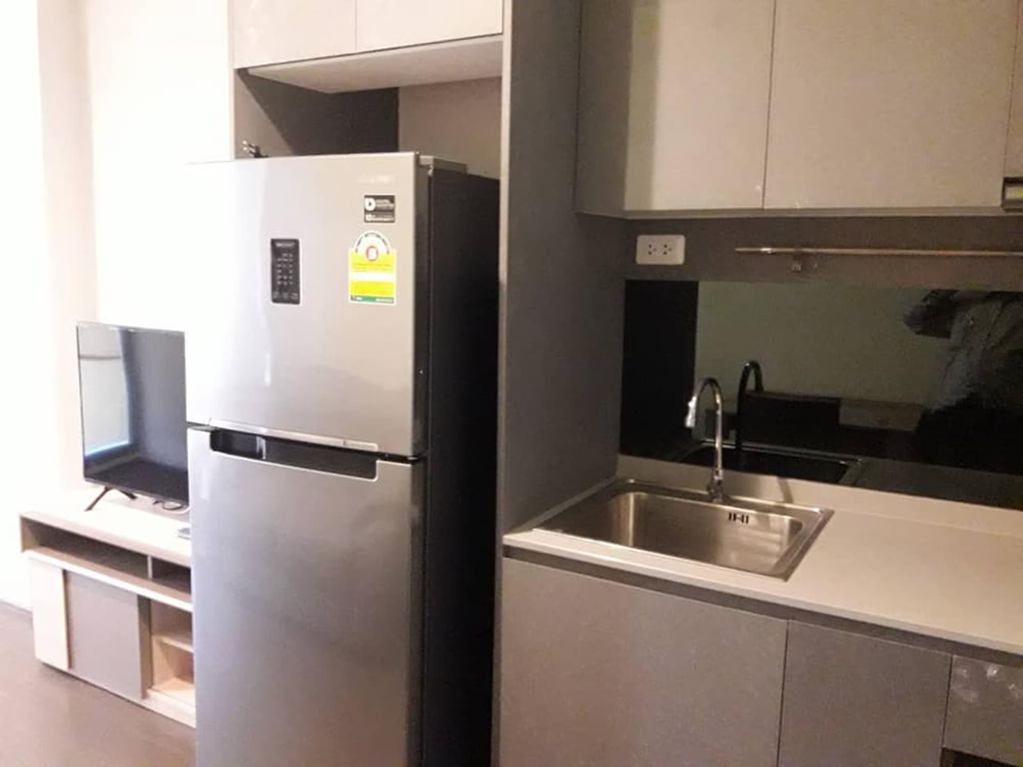 1 Bed Condo for Rent and Sale  Near Bang Chak BTS - Image 3